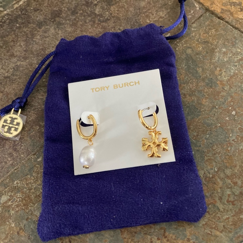 TORY BURCH Eleanor mismatched hoop earrings